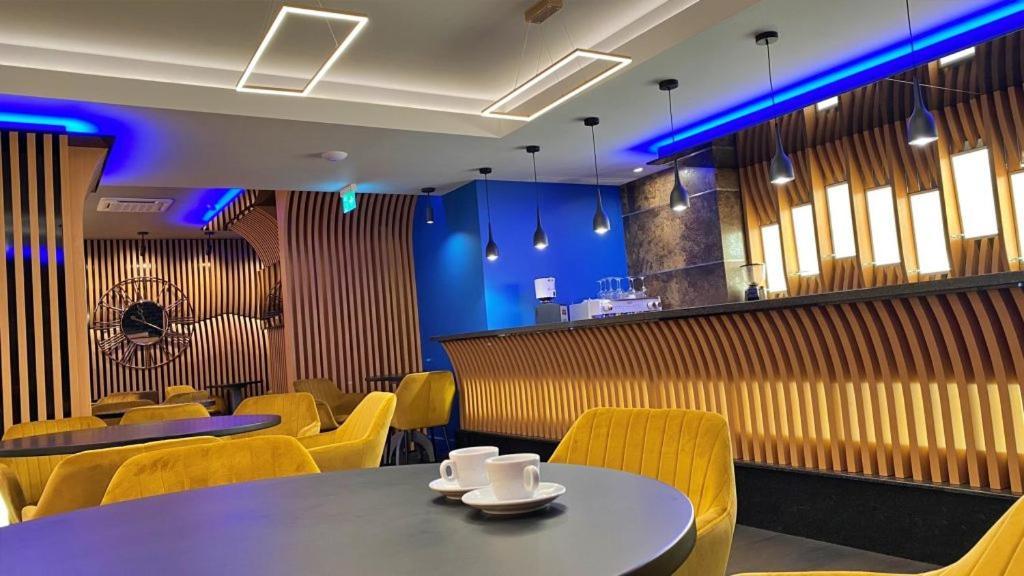 Hotel Condor Тульча Екстер'єр фото