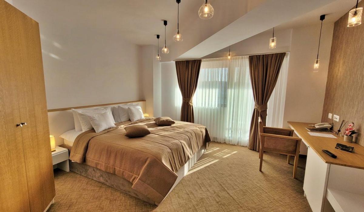 Hotel Condor Тульча Екстер'єр фото