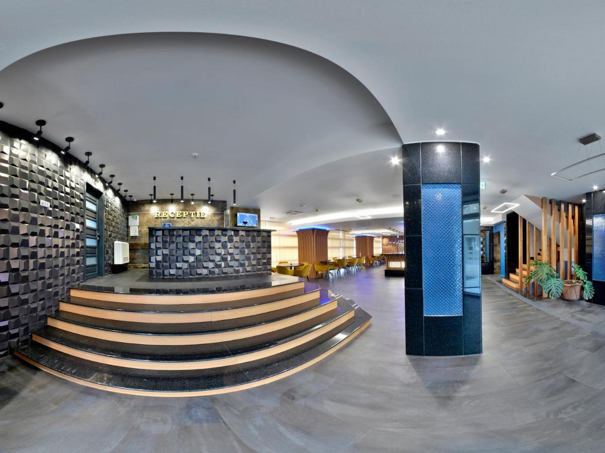 Hotel Condor Тульча Екстер'єр фото